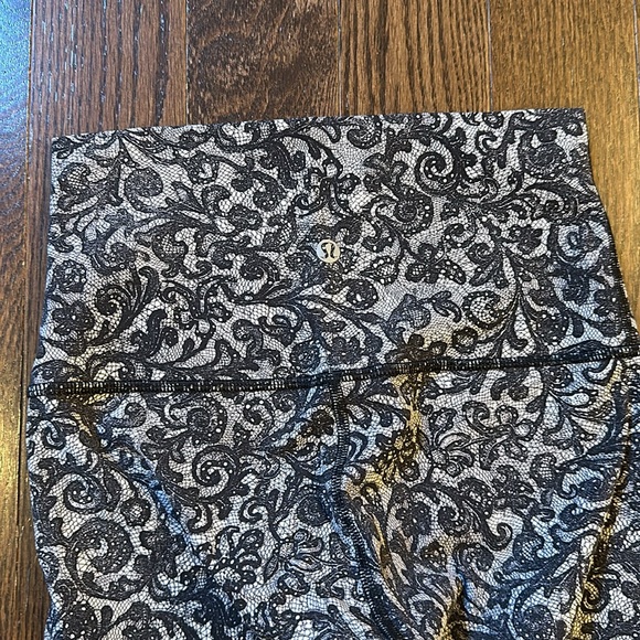 Lululemon Wunder Under Pant (Hi-Rise) - Picture 3 of 6